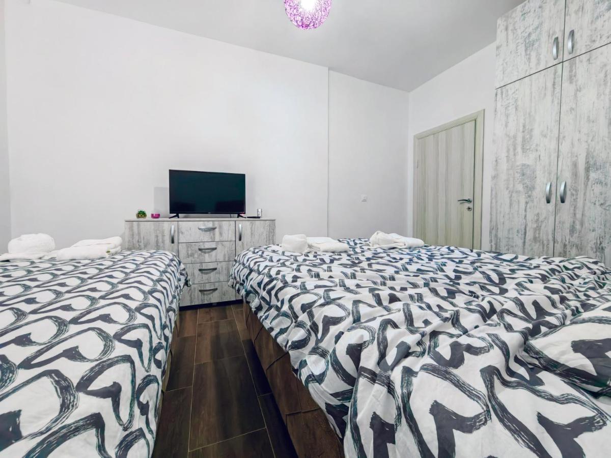 Mialex Apartments Dobra Voda Extérieur photo
