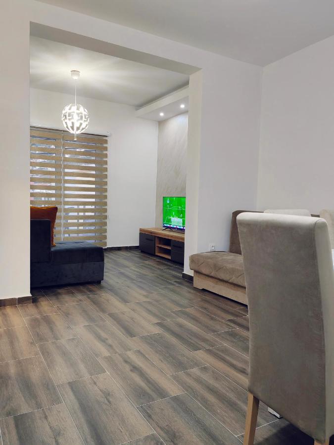 Mialex Apartments Dobra Voda Extérieur photo
