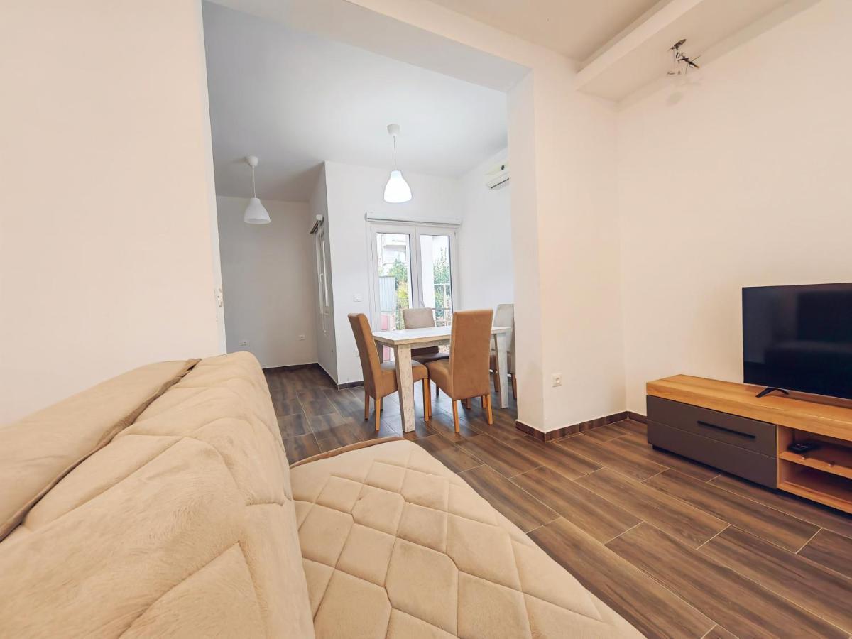 Mialex Apartments Dobra Voda Extérieur photo