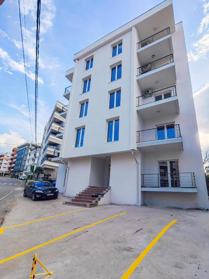 Mialex Apartments Dobra Voda Extérieur photo
